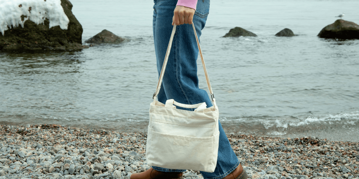 Why Canvas Cross-Body Bags Excel for Travel